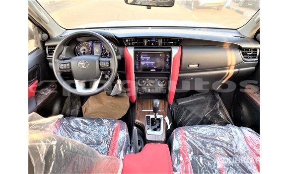 Buy Import Toyota Fortuner White Car in Import - Dubai in Enga Buy Import Toyota Fortuner White Car in Import - Dubai in Enga