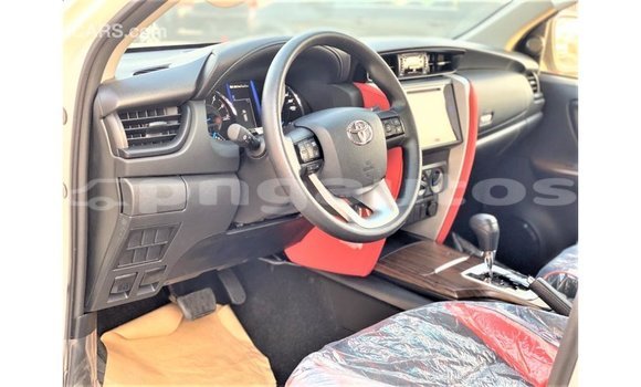 Buy Import Toyota Fortuner White Car in Import - Dubai in Enga Buy Import Toyota Fortuner White Car in Import - Dubai in Enga