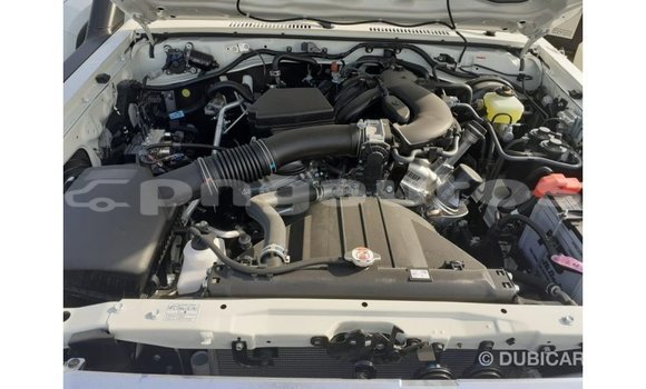 Buy Import Toyota Land Cruiser White Car in Import - Dubai in Enga Buy Import Toyota Land Cruiser White Car in Import - Dubai in Enga