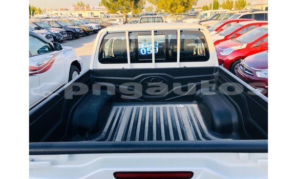 Buy Import Toyota Hilux White Car in Import - Dubai in Enga Buy Import Toyota Hilux White Car in Import - Dubai in Enga