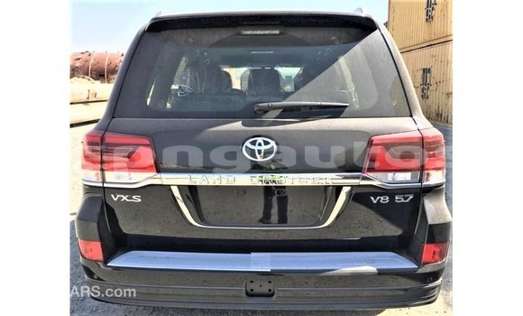 Buy Import Toyota Land Cruiser Black Car in Import - Dubai in Enga Buy Import Toyota Land Cruiser Black Car in Import - Dubai in Enga
