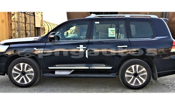 Buy Import Toyota Land Cruiser Black Car in Import - Dubai in Enga Buy Import Toyota Land Cruiser Black Car in Import - Dubai in Enga