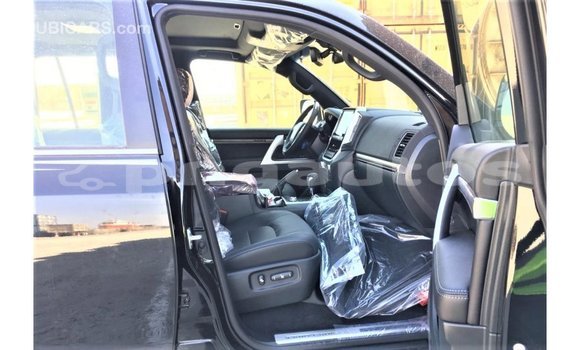 Buy Import Toyota Land Cruiser Black Car in Import - Dubai in Enga Buy Import Toyota Land Cruiser Black Car in Import - Dubai in Enga