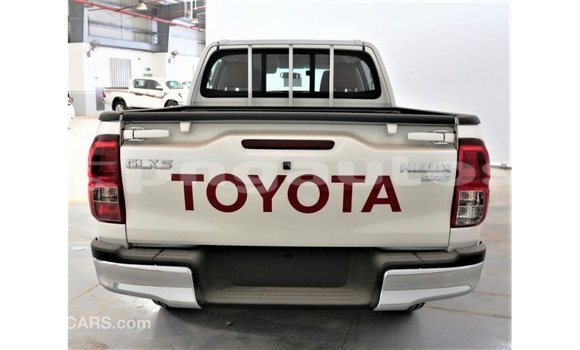 Buy Import Toyota Hilux White Car in Import - Dubai in Enga Buy Import Toyota Hilux White Car in Import - Dubai in Enga