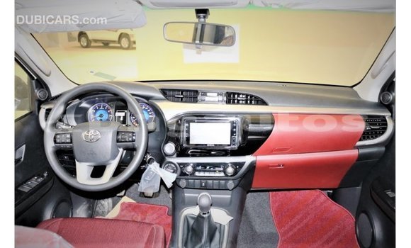 Buy Import Toyota Hilux White Car in Import - Dubai in Enga Buy Import Toyota Hilux White Car in Import - Dubai in Enga
