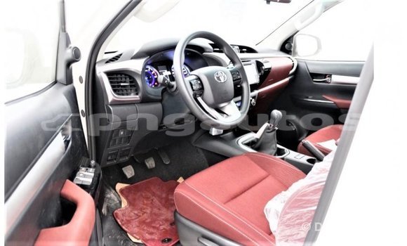 Buy Import Toyota Hilux White Car in Import - Dubai in Enga Buy Import Toyota Hilux White Car in Import - Dubai in Enga