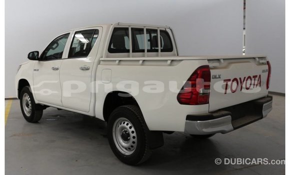 Buy Import Toyota Hilux White Car in Import - Dubai in Enga Buy Import Toyota Hilux White Car in Import - Dubai in Enga