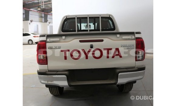 Buy Import Toyota Hilux White Car in Import - Dubai in Enga Buy Import Toyota Hilux White Car in Import - Dubai in Enga