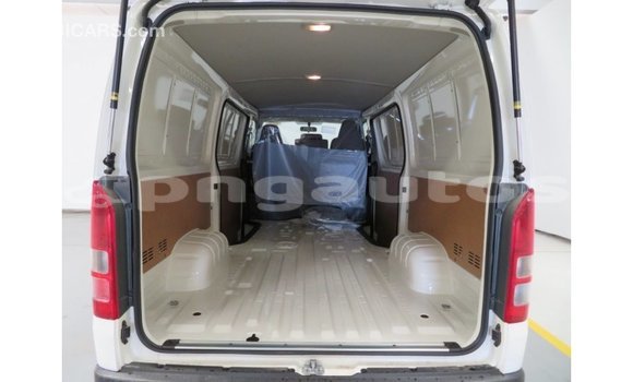 Acheter Import Voiture Toyota Hiace Blanc à Import - Dubai, Enga Acheter Import Voiture Toyota Hiace Blanc à Import - Dubai, Enga