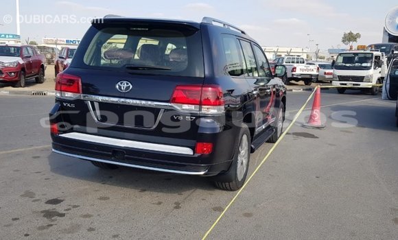 Buy Import Toyota Land Cruiser Black Car in Import - Dubai in Enga Buy Import Toyota Land Cruiser Black Car in Import - Dubai in Enga
