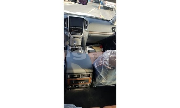 Buy Import Toyota Land Cruiser Black Car in Import - Dubai in Enga Buy Import Toyota Land Cruiser Black Car in Import - Dubai in Enga