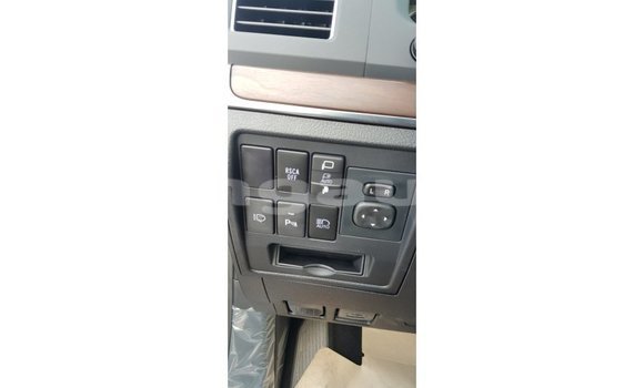 Buy Import Toyota Land Cruiser Black Car in Import - Dubai in Enga Buy Import Toyota Land Cruiser Black Car in Import - Dubai in Enga