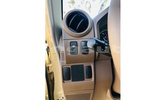 Buy Import Toyota Land Cruiser Beige Car in Import - Dubai in Enga Buy Import Toyota Land Cruiser Beige Car in Import - Dubai in Enga
