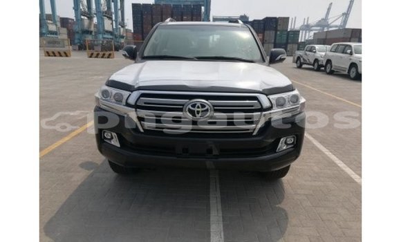 Buy Import Toyota Land Cruiser Black Car in Import - Dubai in Enga Buy Import Toyota Land Cruiser Black Car in Import - Dubai in Enga