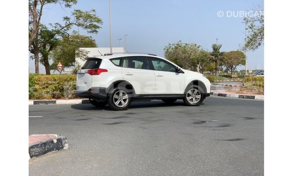 Buy Import Toyota 4Runner White Car in Import - Dubai in Enga Buy Import Toyota 4Runner White Car in Import - Dubai in Enga