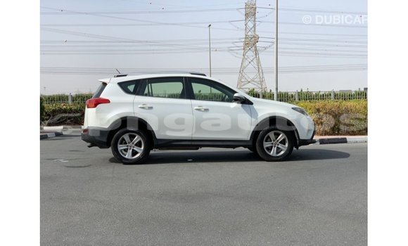 Buy Import Toyota 4Runner White Car in Import - Dubai in Enga Buy Import Toyota 4Runner White Car in Import - Dubai in Enga