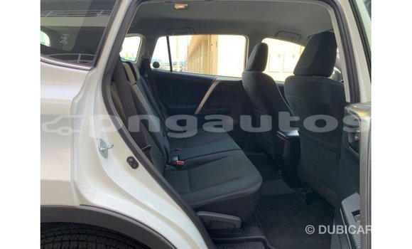Buy Import Toyota 4Runner White Car in Import - Dubai in Enga Buy Import Toyota 4Runner White Car in Import - Dubai in Enga
