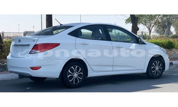 Buy Import Hyundai Accent White Car in Import - Dubai in Enga Buy Import Hyundai Accent White Car in Import - Dubai in Enga
