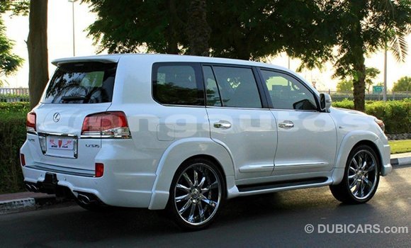 Buy Import Lexus LX White Car in Import - Dubai in Enga Buy Import Lexus LX White Car in Import - Dubai in Enga