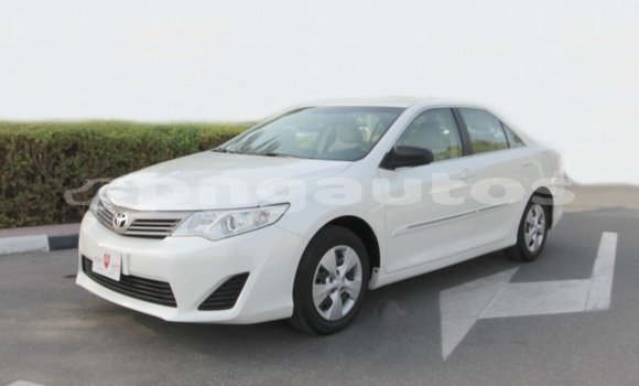 Buy Import Toyota Camry White Car in Import - Dubai in Enga Buy Import Toyota Camry White Car in Import - Dubai in Enga