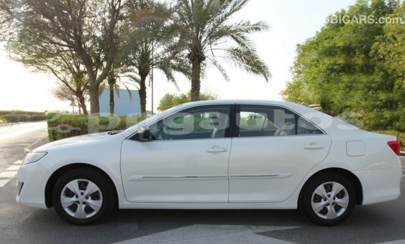 Buy Import Toyota Camry White Car in Import - Dubai in Enga Buy Import Toyota Camry White Car in Import - Dubai in Enga