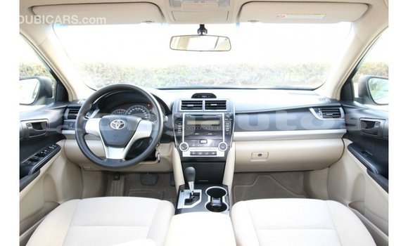 Buy Import Toyota Camry White Car in Import - Dubai in Enga Buy Import Toyota Camry White Car in Import - Dubai in Enga