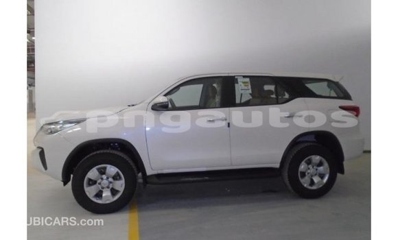 Buy Import Toyota Fortuner White Car in Import - Dubai in Enga Buy Import Toyota Fortuner White Car in Import - Dubai in Enga