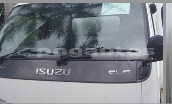 Buy Import Isuzu FTR 850 White Truck in Port Moresby in National Capital District Buy Import Isuzu FTR 850 White Truck in Port Moresby in National Capital District