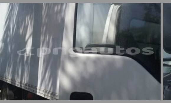 Buy Import Isuzu FTR 850 White Truck in Port Moresby in National Capital District Buy Import Isuzu FTR 850 White Truck in Port Moresby in National Capital District