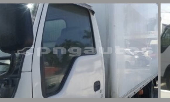 Buy Import Isuzu FTR 850 White Truck in Port Moresby in National Capital District Buy Import Isuzu FTR 850 White Truck in Port Moresby in National Capital District