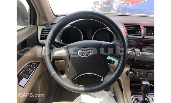 Buy Import Toyota Highlander Other Car in Import - Dubai in Enga Buy Import Toyota Highlander Other Car in Import - Dubai in Enga