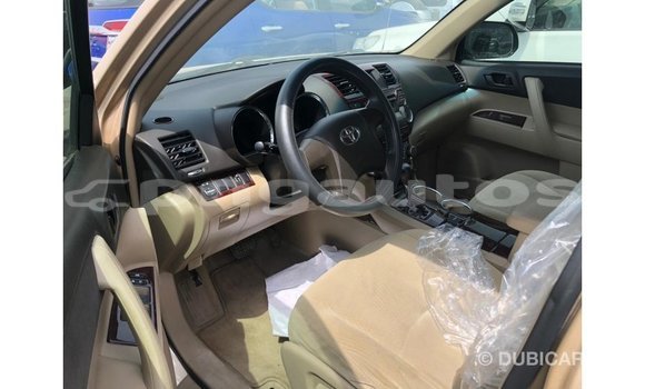 Buy Import Toyota Highlander Other Car in Import - Dubai in Enga Buy Import Toyota Highlander Other Car in Import - Dubai in Enga