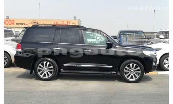 Buy Import Toyota Land Cruiser Black Car in Import - Dubai in Enga Buy Import Toyota Land Cruiser Black Car in Import - Dubai in Enga
