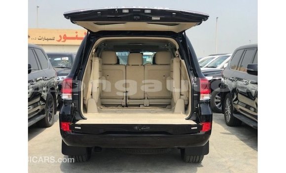 Buy Import Toyota Land Cruiser Black Car in Import - Dubai in Enga Buy Import Toyota Land Cruiser Black Car in Import - Dubai in Enga