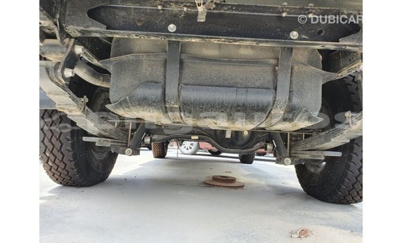 Buy Import Toyota Land Cruiser White Car in Import - Dubai in Enga Buy Import Toyota Land Cruiser White Car in Import - Dubai in Enga