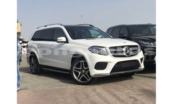 Buy Import Mercedes-Benz 190 White Car in Import - Dubai in Enga