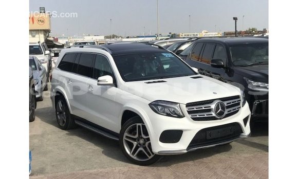 Buy Import Mercedes-Benz 190 White Car in Import - Dubai in Enga Buy Import Mercedes-Benz 190 White Car in Import - Dubai in Enga