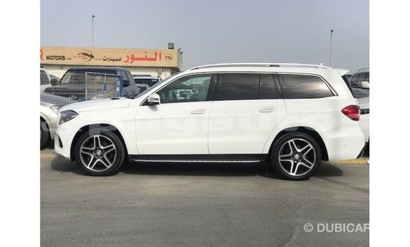 Buy Import Mercedes-Benz 190 White Car in Import - Dubai in Enga Buy Import Mercedes-Benz 190 White Car in Import - Dubai in Enga