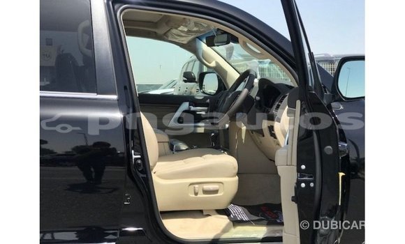Buy Import Toyota Land Cruiser Black Car in Import - Dubai in Enga Buy Import Toyota Land Cruiser Black Car in Import - Dubai in Enga