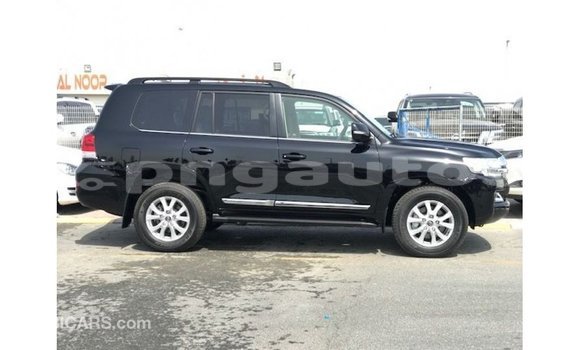 Buy Import Toyota Land Cruiser Black Car in Import - Dubai in Enga Buy Import Toyota Land Cruiser Black Car in Import - Dubai in Enga