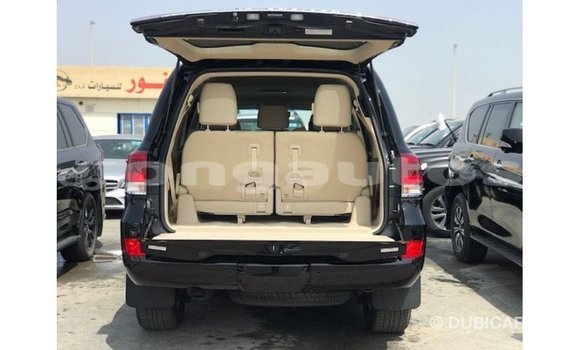 Buy Import Toyota Land Cruiser Black Car in Import - Dubai in Enga Buy Import Toyota Land Cruiser Black Car in Import - Dubai in Enga