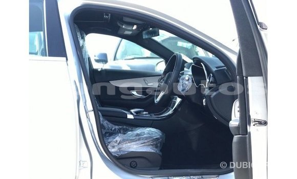 Buy Import Mercedes-Benz 200 Other Car in Import - Dubai in Enga Buy Import Mercedes-Benz 200 Other Car in Import - Dubai in Enga