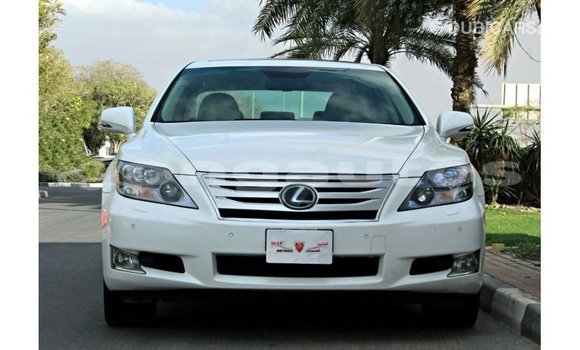 Buy Import Lexus LS White Car in Import - Dubai in Enga Buy Import Lexus LS White Car in Import - Dubai in Enga