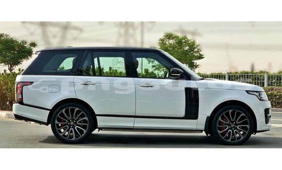Buy Import Land Rover Range Rover White Car in Import - Dubai in Enga Buy Import Land Rover Range Rover White Car in Import - Dubai in Enga