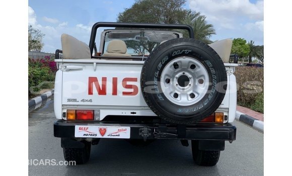 Buy Import Nissan Patrol White Car in Import - Dubai in Enga Buy Import Nissan Patrol White Car in Import - Dubai in Enga