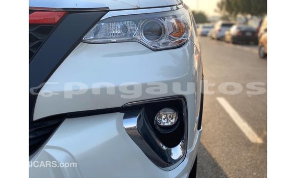 Buy Import Toyota Fortuner White Car in Import - Dubai in Enga Buy Import Toyota Fortuner White Car in Import - Dubai in Enga