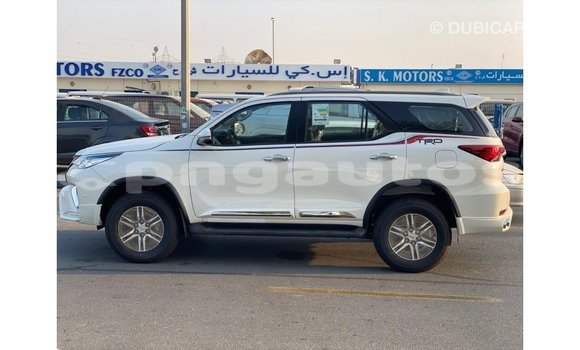 Buy Import Toyota Fortuner White Car in Import - Dubai in Enga Buy Import Toyota Fortuner White Car in Import - Dubai in Enga