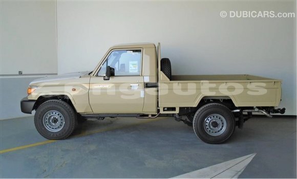 Buy Import Toyota Land Cruiser Beige Car in Import - Dubai in Enga Buy Import Toyota Land Cruiser Beige Car in Import - Dubai in Enga