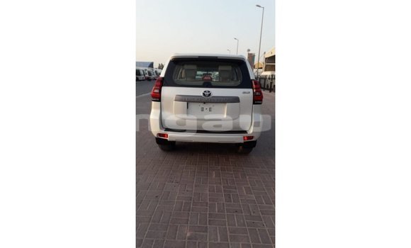Buy Import Toyota Prado White Car in Import - Dubai in Enga Buy Import Toyota Prado White Car in Import - Dubai in Enga