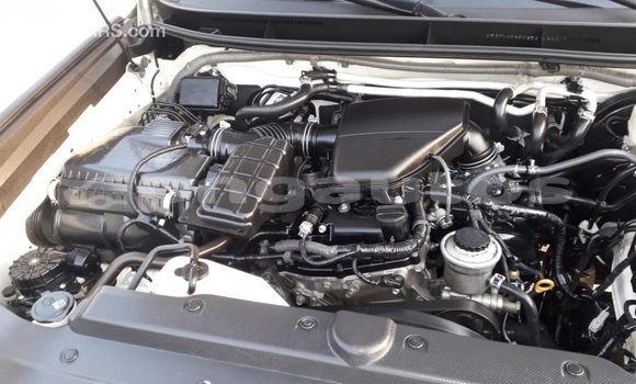 Buy Import Toyota Prado White Car in Import - Dubai in Enga Buy Import Toyota Prado White Car in Import - Dubai in Enga